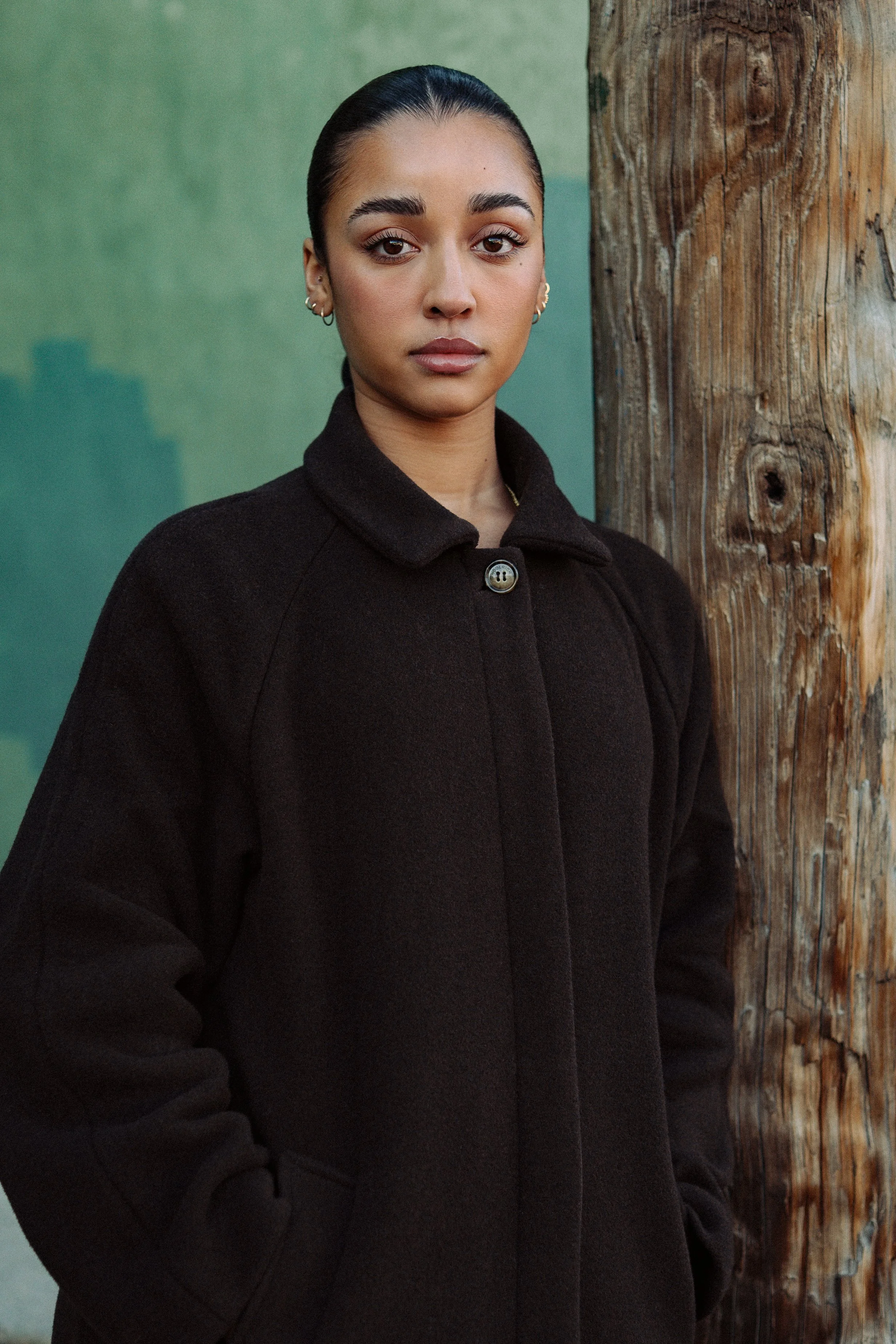 Danielle Cathari — DAAN ZAHRADNIK